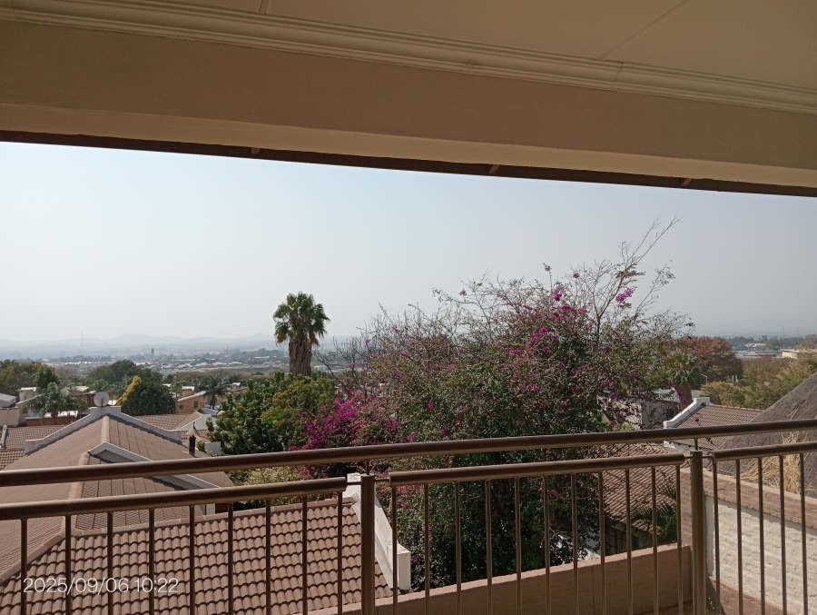 To Let 4 Bedroom Property for Rent in Cashan North West